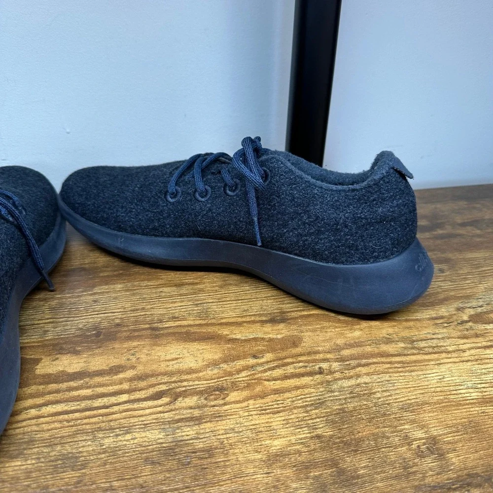 Allbirds Wool Runners Mens 11 Navy Blue Merino Wool Sneakers WR3MSVN110